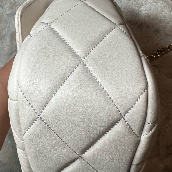 Kate Spade Carey Small Flap Shoulder Crossbody Bag in Parchment - Picture 5 of 10